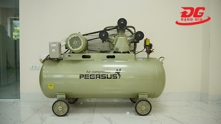 Máy nén piston Pegasus TM-V-0.36/8-230L 4HP