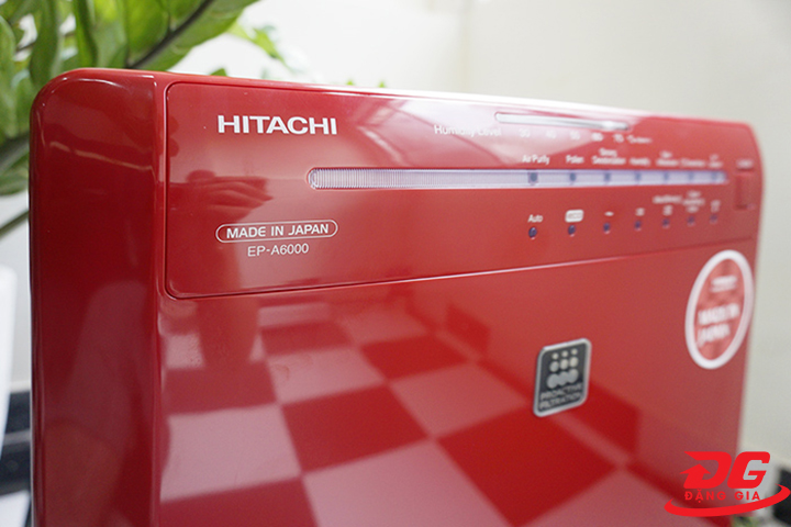 Nút bấm chức năng tích hợp trên thân máy Hitachi EP-A6000