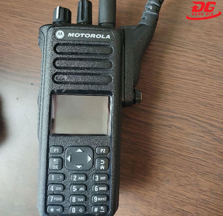 Thân máy Bộ đàm Motorola Xir P8668i