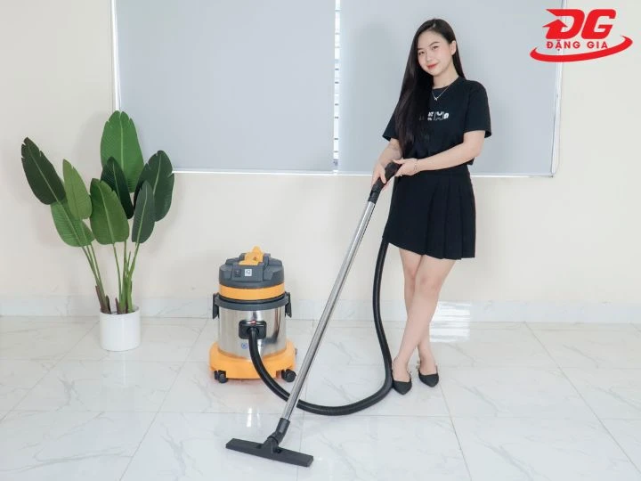 Máy hút bụi quần áo Kumisai