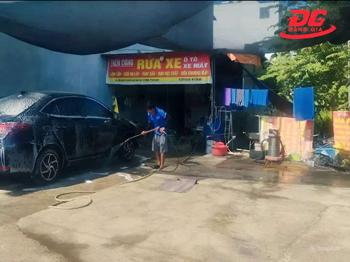Rửa xe Tiến Công