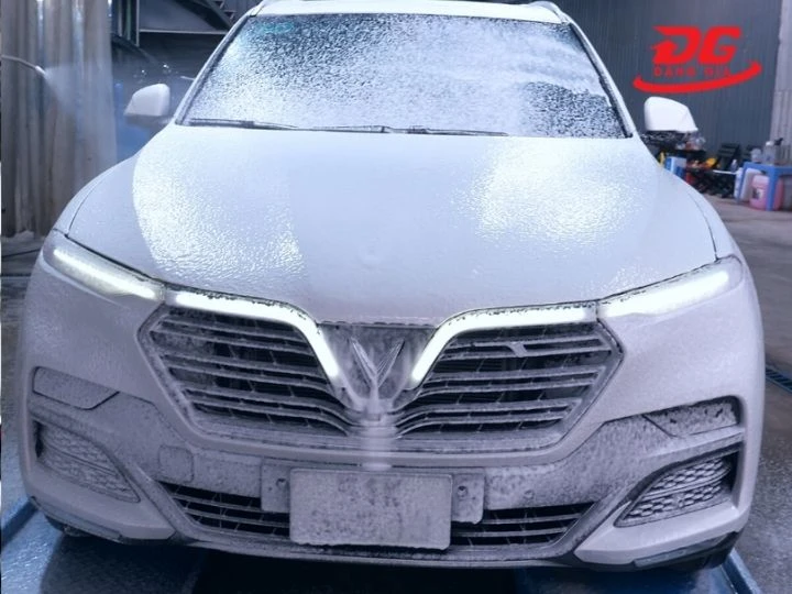 Rửa xe Tuấn Tú