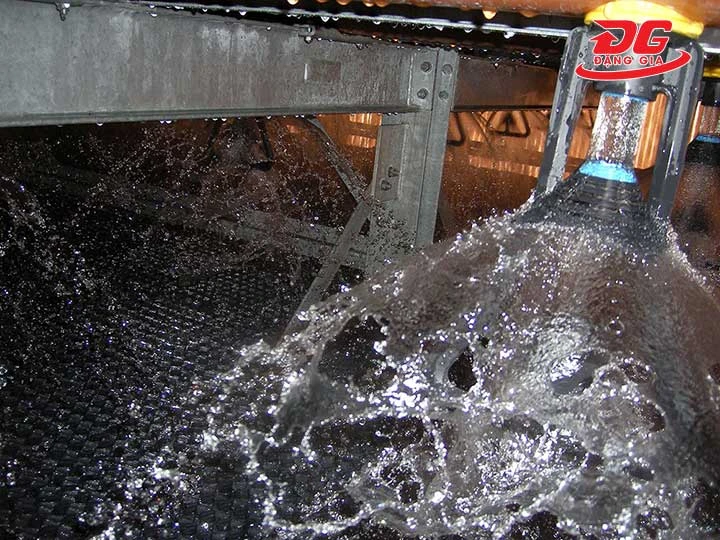nước trong tháp giải nhiệt