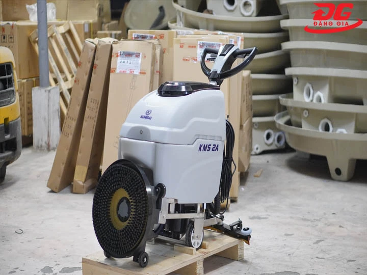 thuê máy chà sàn giá rẻ