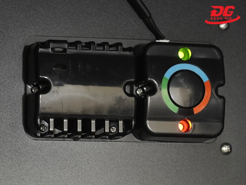 Tủ chống ẩm dùng công nghệ IC được nhiều người lựa chọn nhờ khả năng hút ẩm nhanh