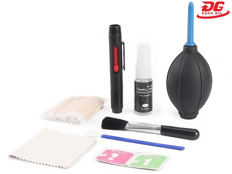 Chuẩn bị dụng cụ vệ sinh máy ảnh