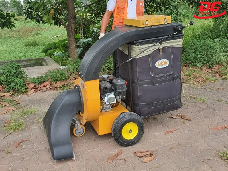máy hút lá cây chạy xăng