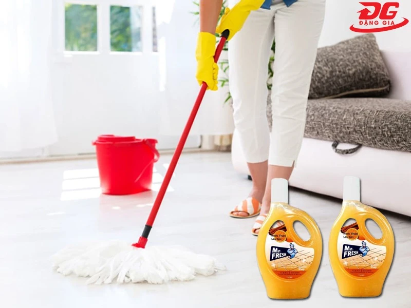 Nước lau sàn Hàn Quốc được nhiều người tiêu dùng ưa chuộng sử dụng