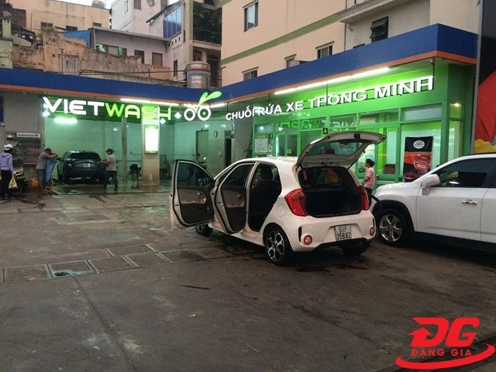 Hệ thống rửa xe thông minh