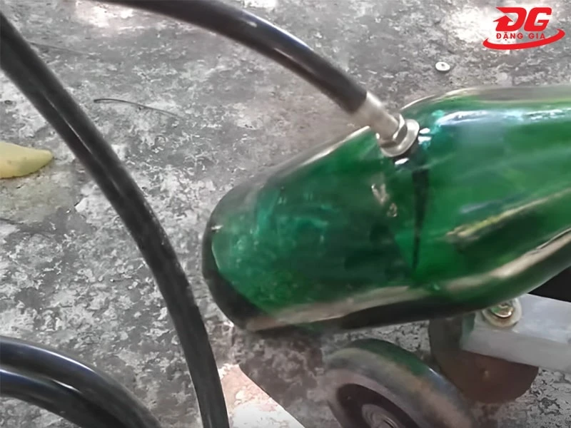 Lưu ý cần biết khi chế máy hút dầu nhớt