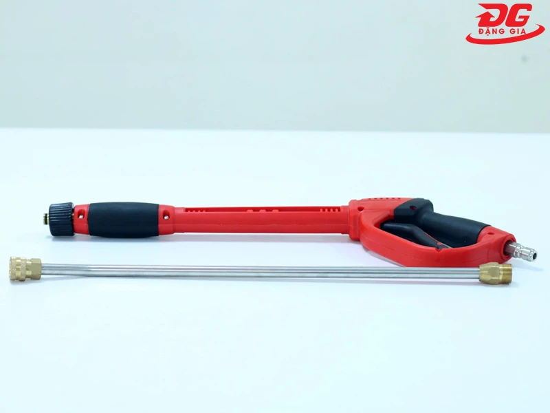 Súng rửa xe giúp rút ngắn quá trình xịt rửa xe