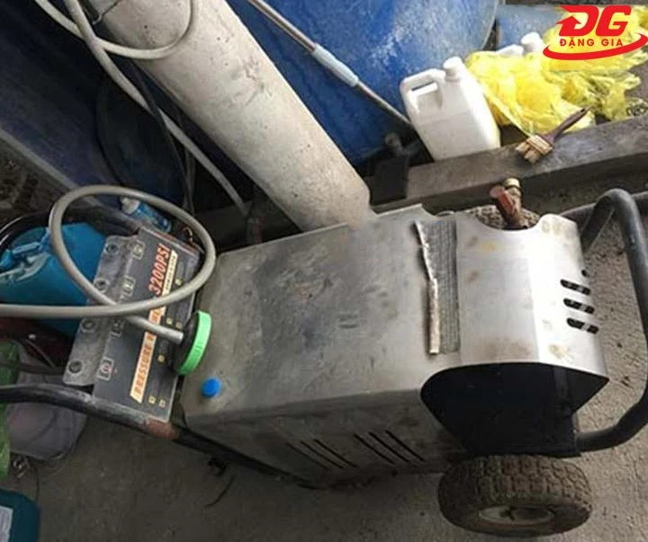 Vệ sinh không sạch, máy không lên nước