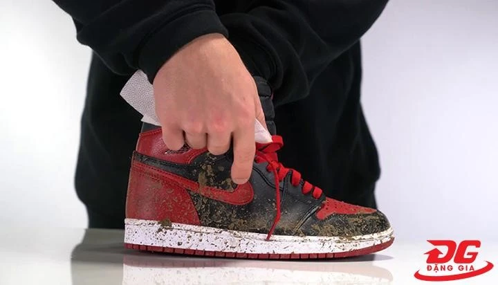 cách vệ sinh giày nike jordan