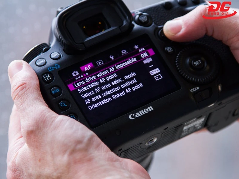 Kiểm tra các cài đặt trên máy chụp ảnh Canon thật kỹ trước khi sử dụng