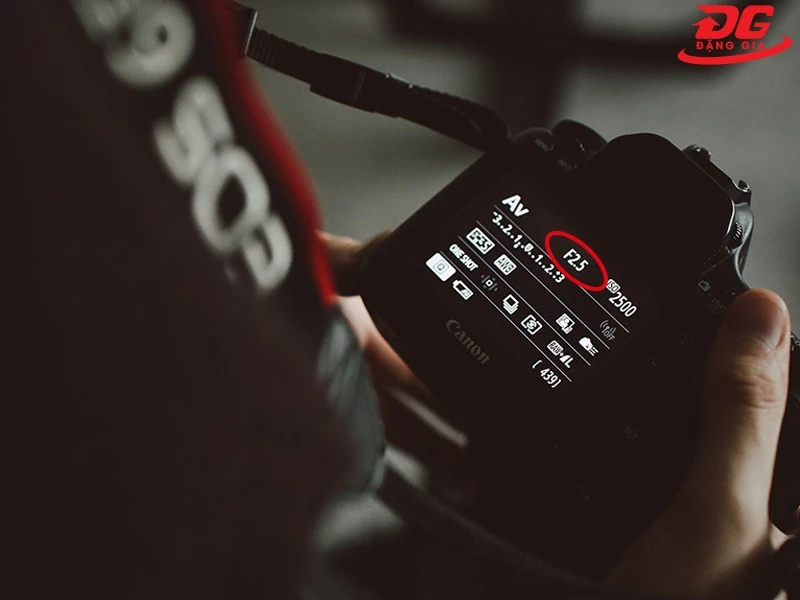 Khẩu độ máy ảnh Canon