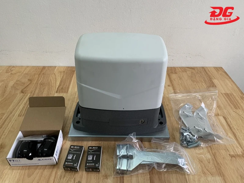 Động cơ cửa lùa và các bộ phận đi kèm