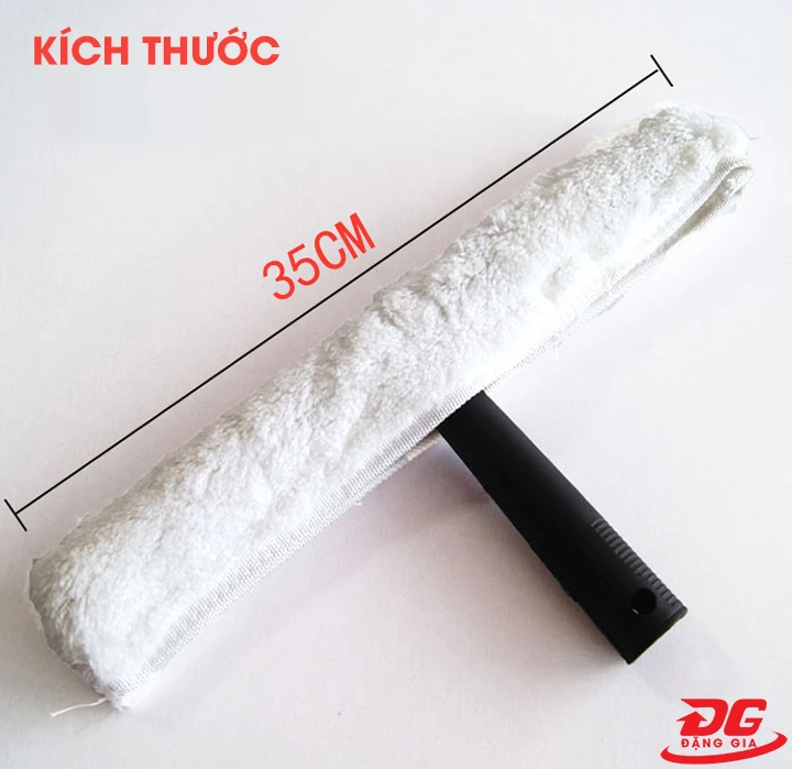 Kích thước của bông lau là 35cm, hỗ trợ người dùng lau kính nhanh hơn