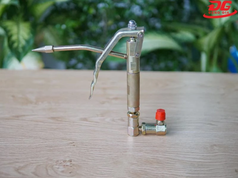 Súng bơm mỡ dùng khí nén Kocu HCG-200