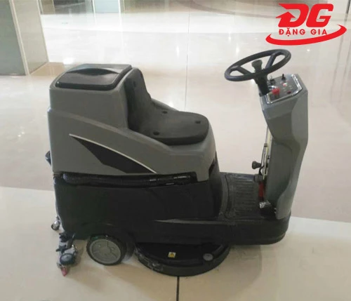 Máy chà sàn ngồi lái Kumisai KMS-60 4