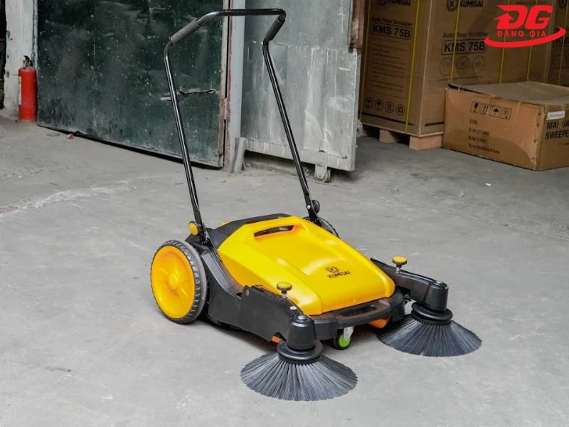 Xe thu gom rác đẩy tay