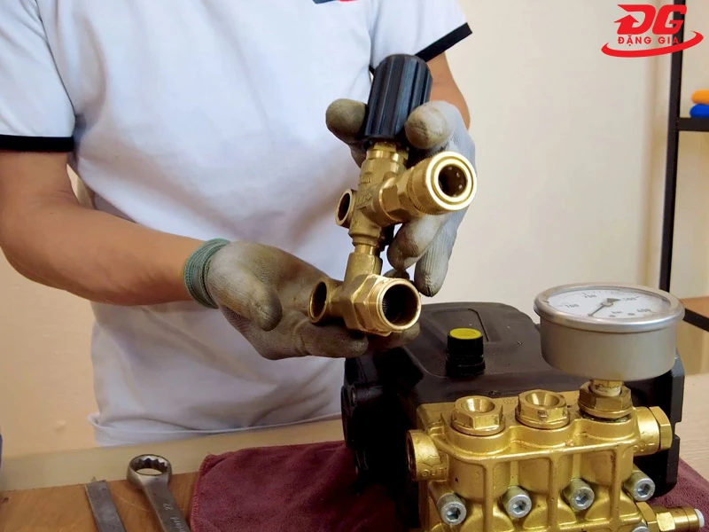 Kiểm tra, vệ sinh van điều áp
