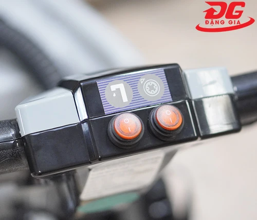 Máy chà sàn liên hợp cánh bướm Kumisai KMS2A 7