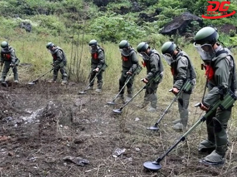 Hỗ trợ dò tìm bom mìn chôn sâu dưới lòng đất