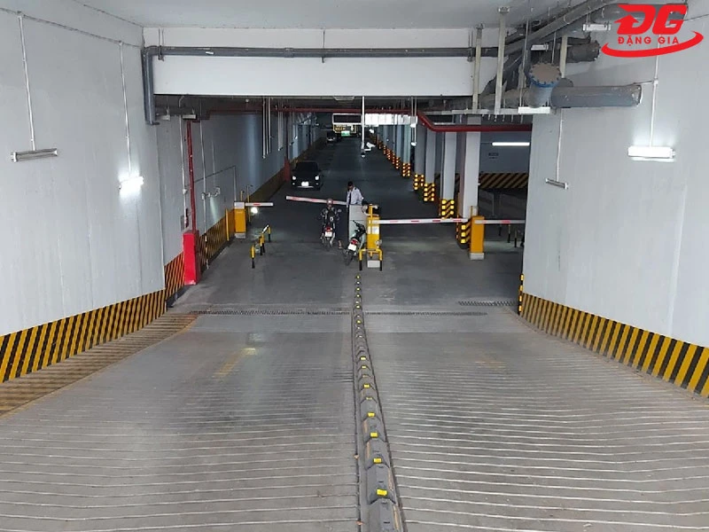 Ramp dốc đảm bảo tính thẩm mỹ cho công trình