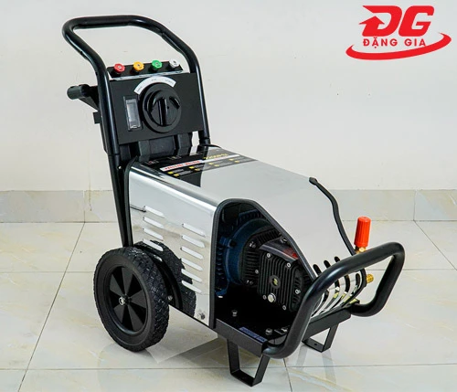 Hình ảnh sản phẩm Máy rửa xe áp lực cao Kumisai 2000PSI