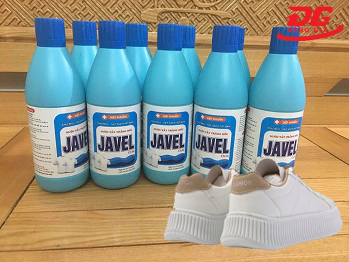 Sử dụng nước tẩy Javel để làm sạch những vết ố vàng cứng đầu