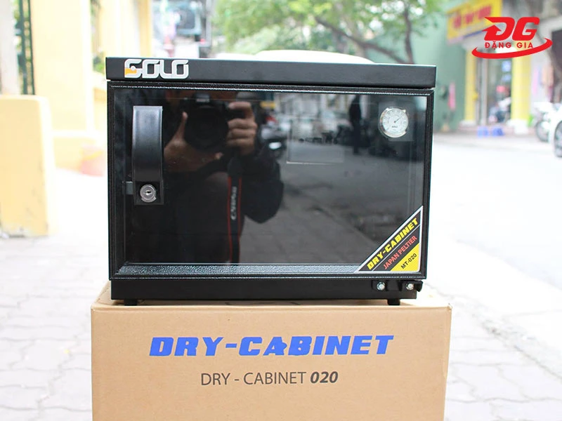 Tủ bảo quản máy ảnh, giấy tờ Solo MT020