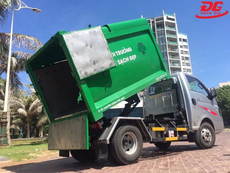 Giá xe chở rác chuyên dụng