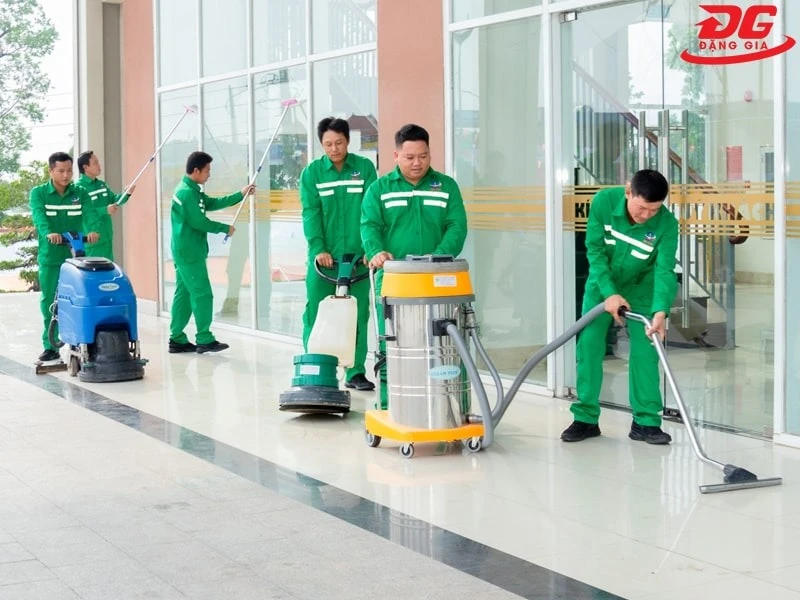 Vệ sinh công nghiệp là quy trình xử lý bụi bẩn hiện đại nhất hiện nay