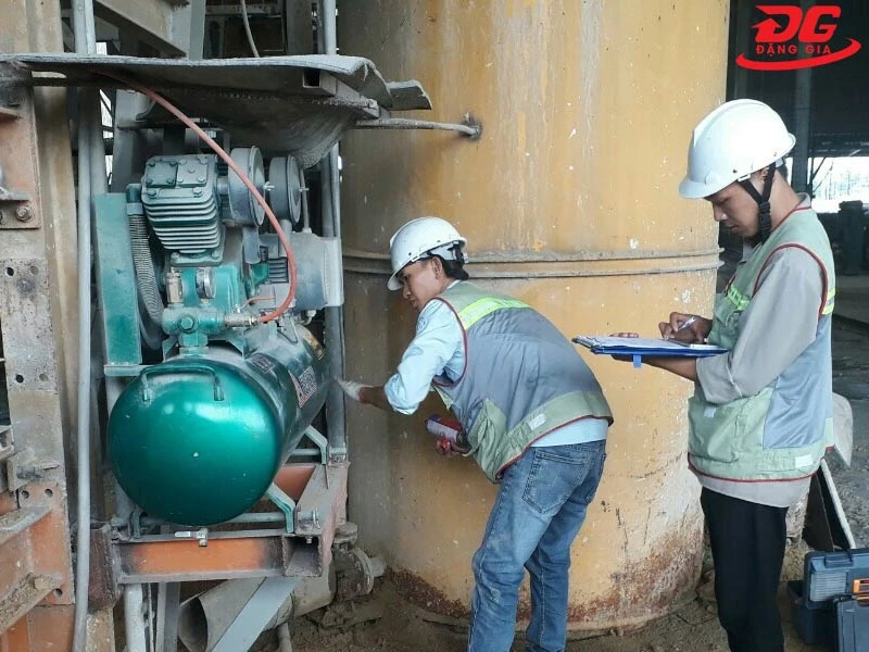 Kiểm tra hồ sơ bình nén hơn