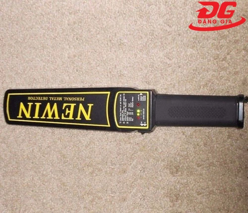 Máy dò cầm tay Newin M7 3