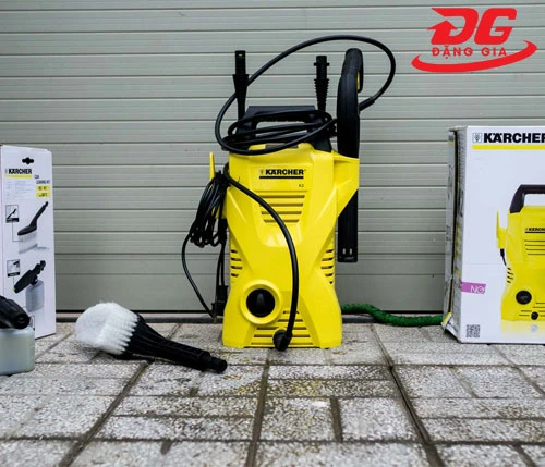 Máy rửa xe Karcher K2 Compact Car 4