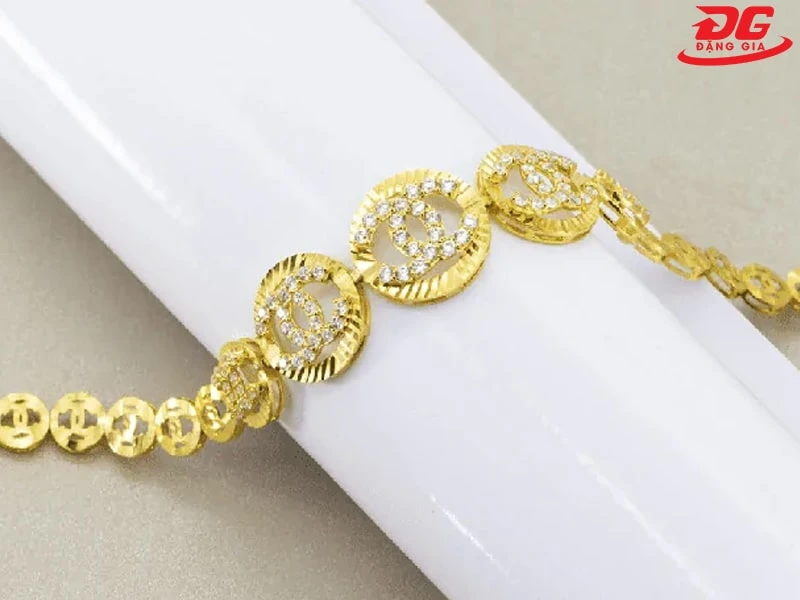 Vàng tây là gì? Vàng nào được mua nhiều nhất