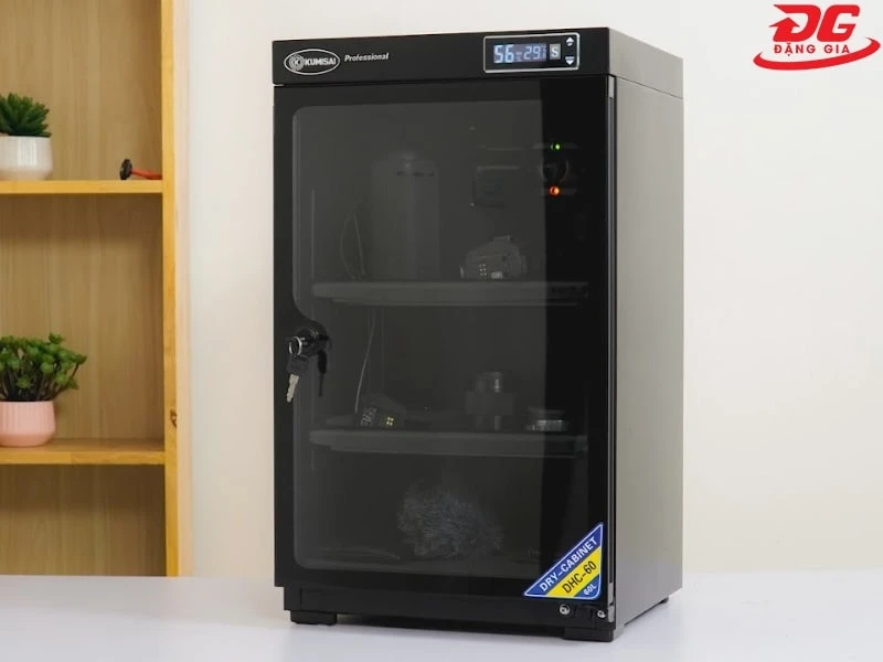 Tủ hút ẩm là sự lựa chọn tuyệt vời để bảo vệ máy ảnh khỏi tác động xấu