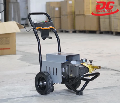 Máy xịt rửa xe Palada PD 80/2.2 3