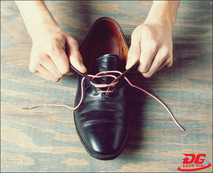 bước 1 tháo dây