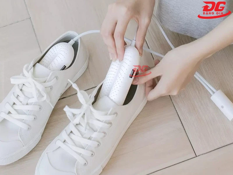Máy sấy giày loại nào tốt? TOP 10 máy sấy giày dép nên mua