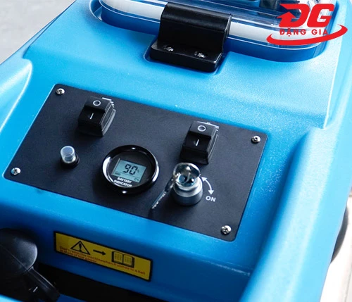 Máy chà sàn liên hợp dùng điện Kumisai KMS 75E 4