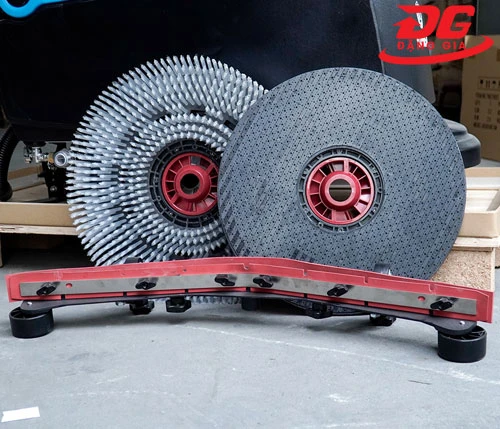 Máy chà sàn liên hợp dùng điện Kumisai KMS 75E 6