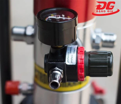 Đồng hồ điều áp cho máy bơm mỡ 3