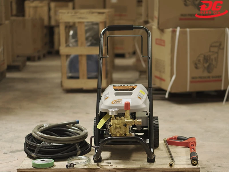 Máy phun rửa xe Lutian LT 16MC