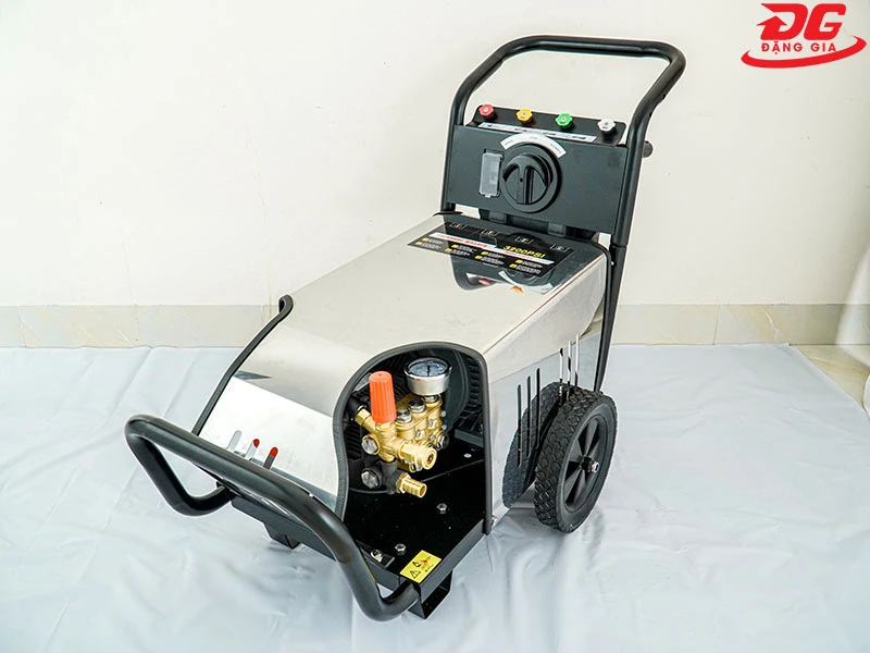 Máy bơm rửa xe tự động ngắt Kumisai KMS 220/5.5