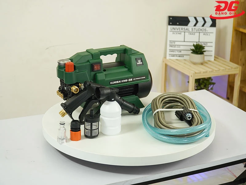 Máy rửa xe mini gia đình Kumisai KMS Q8 và các phụ kiện
