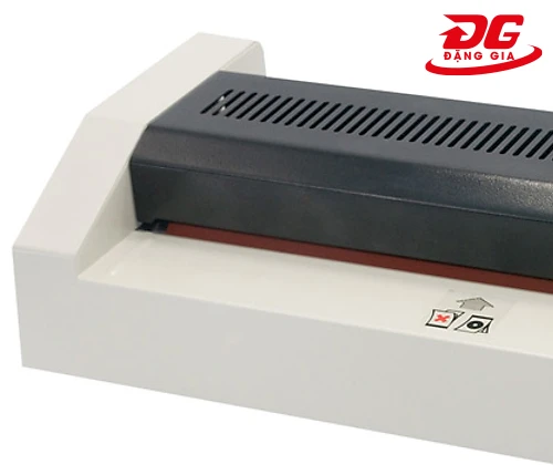 Máy ép plastic BOSSER 330LED