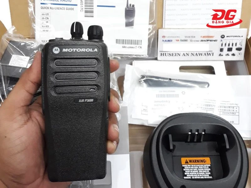 Máy bộ đàm Motorola XiR P3688 3