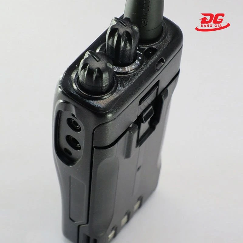Máy bộ đàm Kenwood TK-U100 8